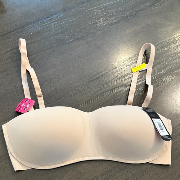 Maidenform Medium Cream Wireless Adjustable 6 Way Strapless Comfort Bra - Picture 6 of 12